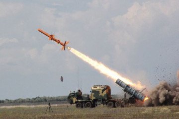 Czechs Fund Ukraine’s Flamingo Cruise Missile in Record 48 Hours, Honoring Dana Drábová