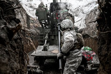 Soldiers from the Striletskyi special forces police battalion of the National Police operate a Ukrainian 2S22 Bohdana 155 mm self-propelled howitzer in Donetsk region, Ukraine, on January 23, 2026. Illustrative photo. (Source: Getty Images) Soldiers from the Striletskyi special forces police battalion of the National Police operate a Ukrainian 2S22 Bohdana 155 mm self-propelled howitzer in Donetsk region, Ukraine, on January 23, 2026. Illustrative photo. (Source: Getty Images)