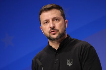 Zelenskyy Compares Putin to Hitler, Says Negotiating With “The Killer” Is Already a Major Compromise