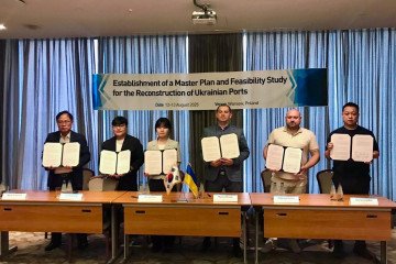 Ukraine and South Korea Sign Protocol to Jointly Rebuild Port Infrastructure
