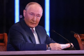 Putin Threatens Harsh Retaliation After New US Sanctions, Rules Out Ending War
