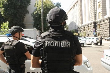 Russian Forces Drop Chemical Weapons in Kherson Region, Injuring 3 Russian Forces Drop Chemical Weapons in Kherson Region, Injuring 3