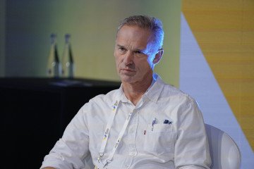 Former Russian President Medvedev Reportedly Threatened to Kill Czech Hockey Legend Hašek