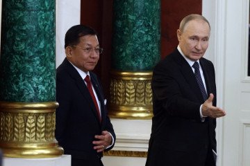 Russia to Build Nuclear Power Plant in Myanmar as Hlaing Hails Putin as “King” Russia to Build Nuclear Power Plant in Myanmar as Hlaing Hails Putin as “King”