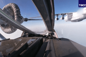 Russian MiG-31K jet conducts mid-air refueling over the Sea of Japan, March 17, 2026. (Source: TASS)