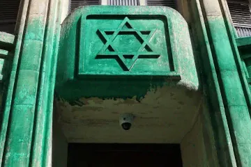 The entrance of Paris’ Holocaust Museum covered in green paint following a vandalism attack later linked by investigators to a Russian influence operation. (Photo: Open source) The entrance of Paris’ Holocaust Museum covered in green paint following a vandalism attack later linked by investigators to a Russian influence operation. (Photo: Open source)