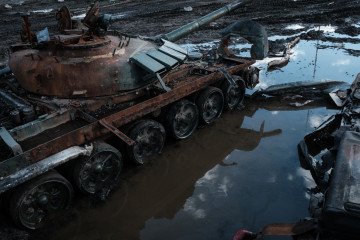 Destroyed Russian tank at a collection point for destroyed Russian military vehicles near Izyum, Kharkiv region, September 25, 2022. (Source: Getty Images) Destroyed Russian tank at a collection point for destroyed Russian military vehicles near Izyum, Kharkiv region, September 25, 2022. (Source: Getty Images)