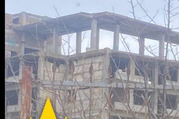 Russian Forces Set Up Strongholds in Residential Buildings in Crimea