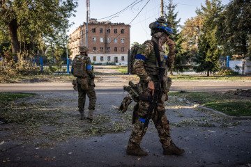 Ukraine Captures 909 Troops During Kursk Operation, Enabling Exchange of Hundreds of Defenders