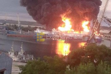 Fire burns at the Port of Kerch following a reported Ukrainian drone strike on fuel infrastructure in occupied Crimea, June 21, 2026. (Source: Exilenova+) Fire burns at the Port of Kerch following a reported Ukrainian drone strike on fuel infrastructure in occupied Crimea, June 21, 2026. (Source: Exilenova+)