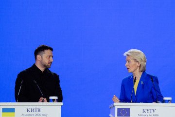 Ukraine's President Volodymyr Zelenskyy and the President of the European Commission Ursula von der Leyen attend a press conference in Kyiv on February 24, 2026. (Source: Getty Images)