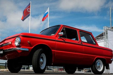 A 1980 Zaporozhets car ahead of the opening ceremony of the Russia–North Korea road bridge. (Source: Interfax)
