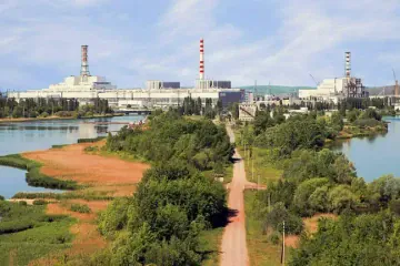 Russia Builds Defenses Near Kursk Nuclear Plant Amid Ukraine's Reported Advance Russia Builds Defenses Near Kursk Nuclear Plant Amid Ukraine's Reported Advance