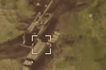 Ucrania destruye el raro obús superpesado ruso 2S7 Pion, vídeo