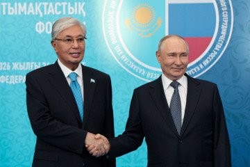 Russian leader Vladimir Putin greets Kazakh President Kassym-Jomart Tokayev at the Russia-Kazakhstan Forum of Interregional Cooperation in Omsk, Russia, on July 25, 2026. (Source: Getty Images) Russian leader Vladimir Putin greets Kazakh President Kassym-Jomart Tokayev at the Russia-Kazakhstan Forum of Interregional Cooperation in Omsk, Russia, on July 25, 2026. (Source: Getty Images)