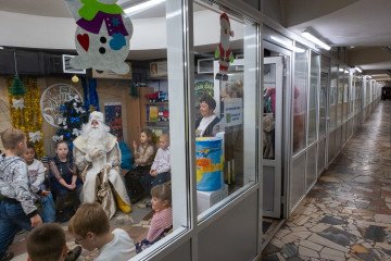 20 Kilometers From the Frontline, Kharkiv’s Children Celebrate St. Nicholas Day Underground 20 Kilometers From the Frontline, Kharkiv’s Children Celebrate St. Nicholas Day Underground