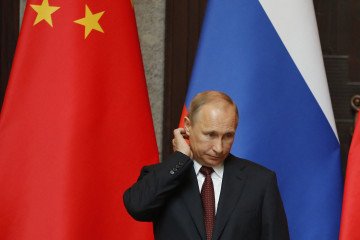 Russian Exports to China Plummet in 2025 Across Oil, Coal, Metal, and Auto Sectors