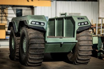 El nuevo robot anfibio ucraniano UNEX UGV cruza agua, pantanos y campos de minas con precisión El nuevo robot anfibio ucraniano UNEX UGV cruza agua, pantanos y campos de minas con precisión