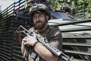 Beretta SC70/90 Assault Rifles Supplied by Italy Join Ukraine’s Frontline Arsenal