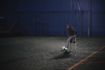 Del campo de batalla al de fútbol: Amputados de guerra ucranianos crean un equipo inspirador