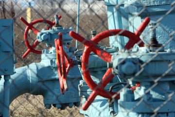 Ukraine and Poland Plan to Establish Eastern European Gas Hub to Bypass Russia Ukraine and Poland Plan to Establish Eastern European Gas Hub to Bypass Russia