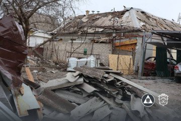 Debris and collapsed roofing litter the yard of a private home in Zaporizhzhia region following a Russian strike on February 6, 2026. (Photo: Zaporizhzhia City Council)