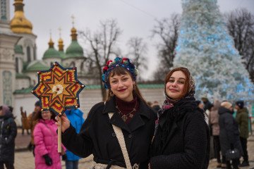 How Kyiv Streets Shine With Christmas Stars, in Photos How Kyiv Streets Shine With Christmas Stars, in Photos