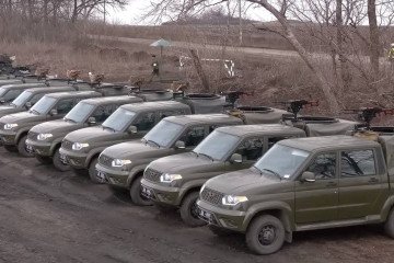 Ukrainian Partisans Burn Russian EW Vehicle in Occupied Melitopol, Video