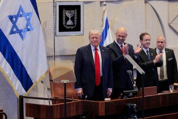 “Let’s Focus on Russia”: Trump Pledges to Prioritize Ending Ukraine War in Knesset Speech