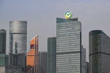 UAE Banks Crack Down on Russian Payments, Citing Sanctions Pressure