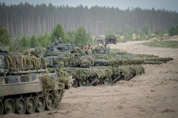 Germany Launches Wartime Overhaul—Orders 600 Leopard Tanks and 1,000 Boxer APCs