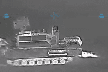 Russian Tor-M2 short-range air defense system moments before Ukrainian drone attack, April 2026. (Source: 414magyarbirds/X)