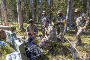 Ucrania lleva drones FPV de última generación a los ejercicios militares Siil 2025 de Estonia Ucrania lleva drones FPV de última generación a los ejercicios militares Siil 2025 de Estonia