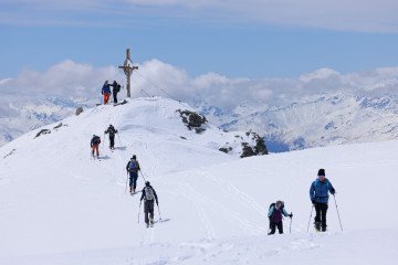 Ukrainian War Widows and Children Participate in Austrian Alps Charity Climbing Camp to Overcome Grief and Trauma