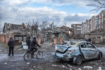 General view of the heavily damaged and partially destroyed houses and a damaged car after Russian bomb strike that left five people injured in Sloviansk, Ukraine, on January 10, 2026. (Source: Getty Images)