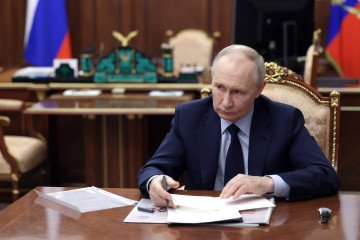 Russia Faces Population Decline Amid Emigration and War Losses, UK Intelligence Reports