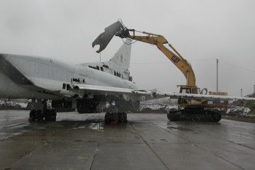 A Lookback at Ukraine’s Last Tu-22M3 Bomber, Dismantled 19 Years Ago A Lookback at Ukraine’s Last Tu-22M3 Bomber, Dismantled 19 Years Ago