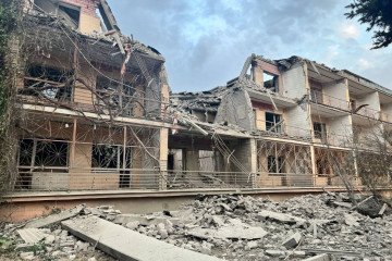 Russian Strike on Kryvyi Rih Injures 5 People, Destroys 4 Schools and Hotel