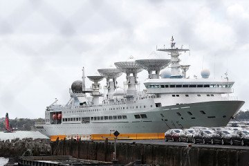 Chinise Yuan Wang 5 tracking ship is seen docked on October 2, 2016 in Auckland, New Zealand. (Source: Getty Images)