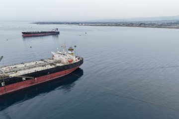 Syria Agrees to Drop Russian Crude to End Decades of US Sanctions Fuel oil tanker arrives at Baniyas Refinery, Syria. (Source: Getty Images)