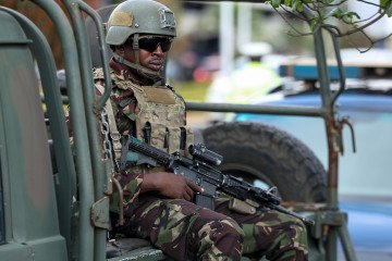 Military police officers patrol during a procession for former Kenyan Prime Minister Raila Odinga from Jomo Kenyatta International Airport on October 16, 2025 in Nairobi, Kenya. Illustrative photo. (Source: Getty Images)