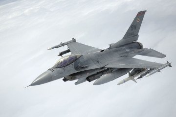 Dutch Foreign Minister Affirms Support for Ukrainian F-16 Strikes Inside Russia