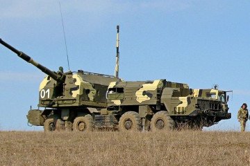 Rusia despliega nuevos cañones «Bereh» de 152 mm al Pacífico, suscitando interrogantes