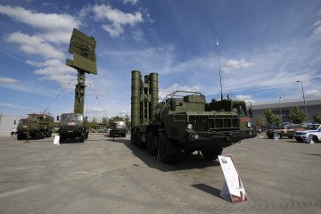 Russian S-400 air defense system is seen at ARMY-2020 International Military and Technical Forum, in Moscow, Russia on August 23, 2020. Illustrative photo. (Source: Getty Images)