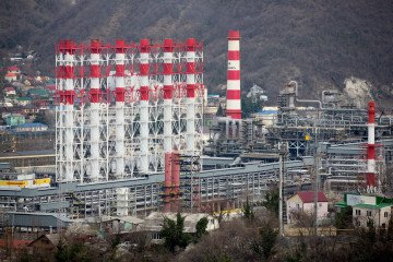 Processing towers stand at the Tuapse oil refinery, operated by Rosneft Oil Co., in Tuapse, Russia. (Source: Getty Images)