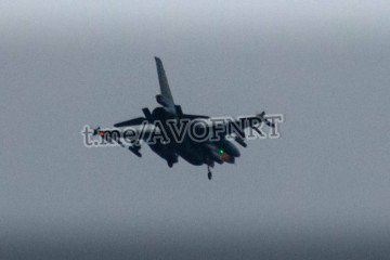 A Ukrainian F-16 fighter jet reportedly equipped with LAU-131/A and Sniper XP pods. (Source: Avia OFN/Telegram)