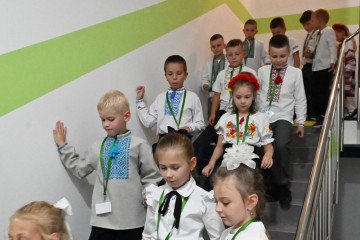 Ukrainian Children Return to Classrooms in the Shadow of War