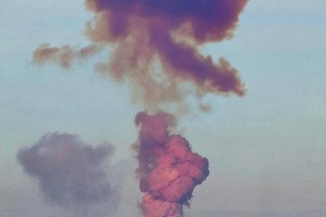 A purple cloud rising after an alleged explosion of a Russian missile, November 28, 2025. (Photo: open source)