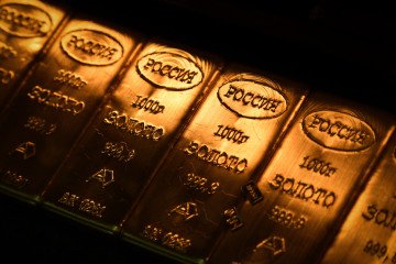 Kremlin Liquidates Gold Reserves to Historic Six-Year Lows Amid Escalating Budget Demands A view of ingots of 99.99% pure gold, which are placed in a workroom, at Novosibirsk Refining Plant, Russia. (Source: Getty Images)