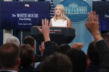 US Weighs Air Support for Ukraine as Putin–Zelenskyy Meeting Planned